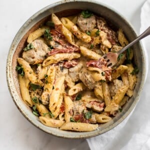 This easy one pot Cajun sausage pasta recipe is flavorful comfort food at its best! Ready in just over half an hour. Perfect for a weeknight dinner.